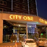 One فندق 4*
