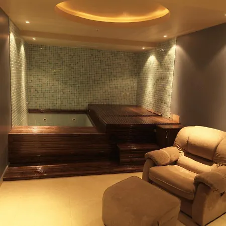 Hotel One 4*